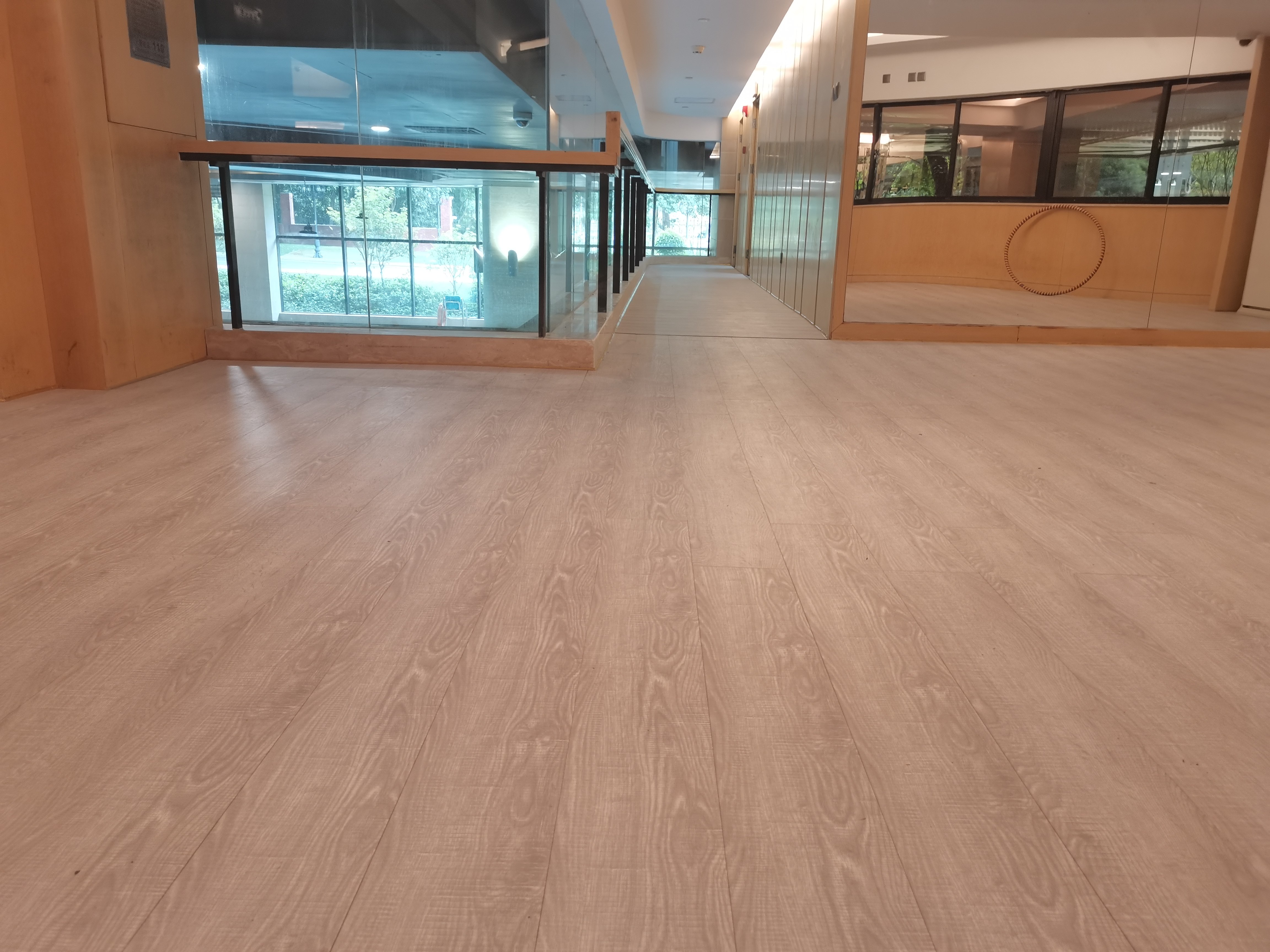 Aluminum Applications: Aluminum flooring